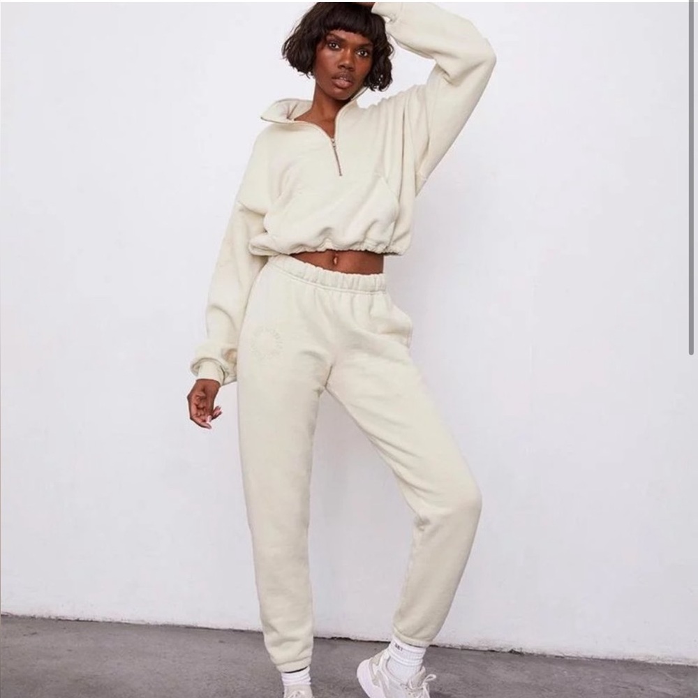 Set active sweat set in oat milk